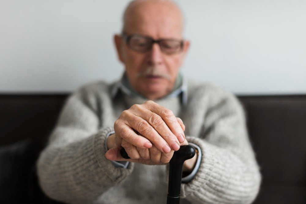 Ansiedad en la vejez: Cómo controlar los miedos y preocupaciones para una vida plena
